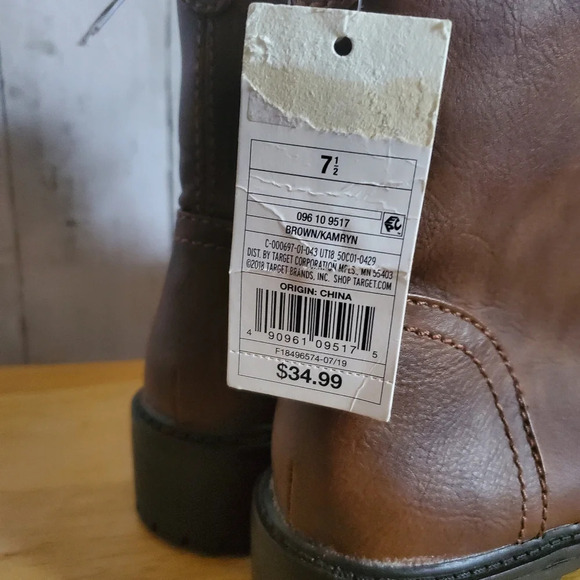 NWT Universal Thread Faux Leather Combat Boots - Picture 4 of 8